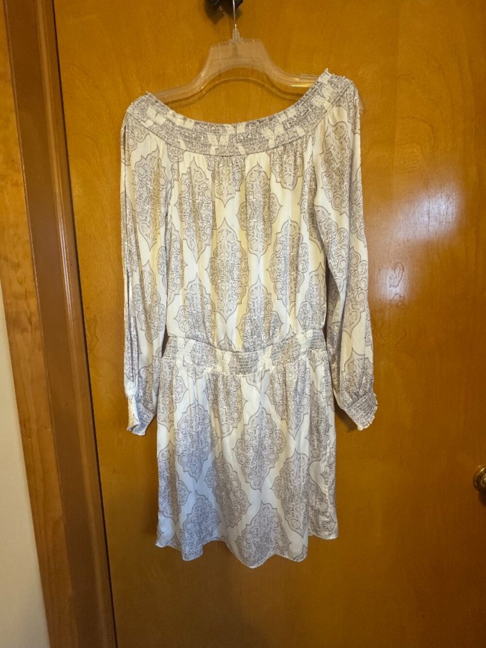 Off-the-Shoulder Medallion Print Dress Size XS White House Black Market